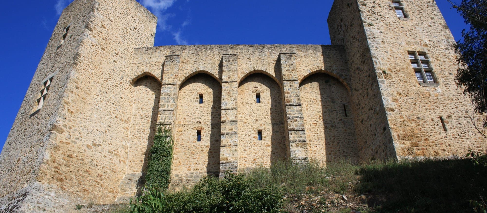 Chevreuse vue depuis le château de la Madeleine